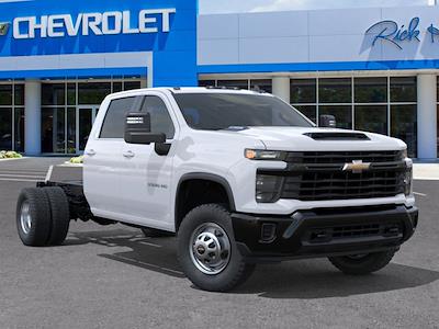 New 2026 Chevrolet Silverado 3500 - photo 1
