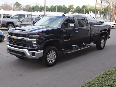 Used 2024 Chevrolet Silverado 2500 - photo 1