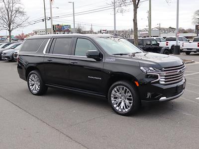 Used 2022 Chevrolet Suburban - photo 1