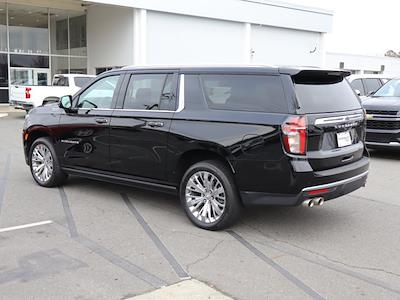 Used 2022 Chevrolet Suburban - photo 1