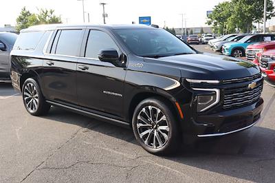 2025 Chevrolet Suburban 4WD SUV for sale #S62526A - photo 1