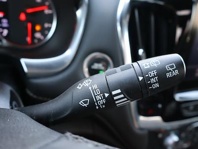 Used 2023 Chevrolet Traverse - photo 1