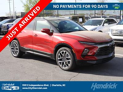 Used 2023 Chevrolet Blazer - photo 1