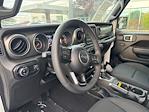 Used 2023 Jeep Gladiator Sport Crew Cab 4WD Pickup for sale #2563550 - photo 16