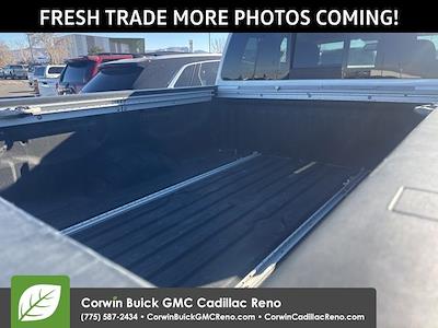 Used 2017 Nissan Titan SV King Cab for sale #2567432 - photo 2