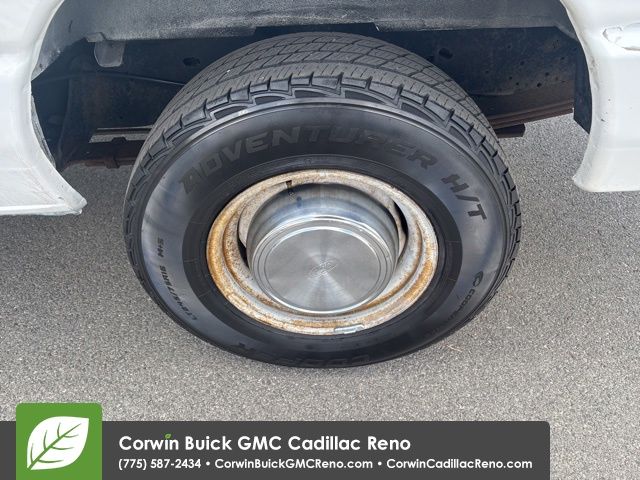 Used 2006 Ford E-350 - photo 16