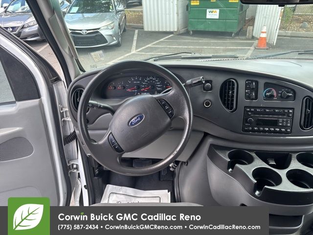 Used 2006 Ford E-350 - photo 21