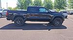 2025 Chevrolet Colorado Crew Cab 4WD Pickup for sale #CCN3667 - photo 9