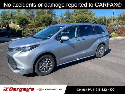 2024 Toyota Sienna FWD Minivan for sale #CCU2823P - photo 2