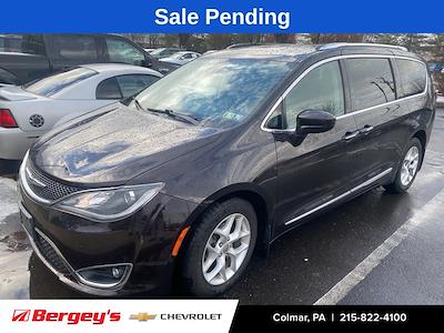 2017 Chrysler Pacifica FWD Minivan for sale #CCU4326A - photo 1