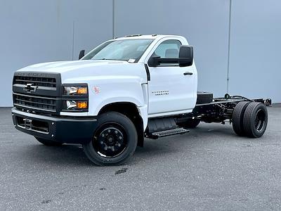 New 2024 Chevrolet Silverado 5500 Work Truck Regular Cab Cab Chassis for sale #16357 - photo 1