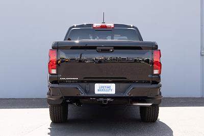 2025 Chevrolet Colorado Crew Cab 4x4 Pickup for sale #17097 - photo 2