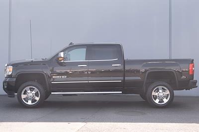 Used 2016 GMC Sierra 2500 SLT Crew Cab 4WD Pickup for sale #17299A2 - photo 2