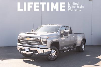 2026 Chevrolet Silverado 3500 Crew Cab 4WD Pickup for sale #17361 - photo 1