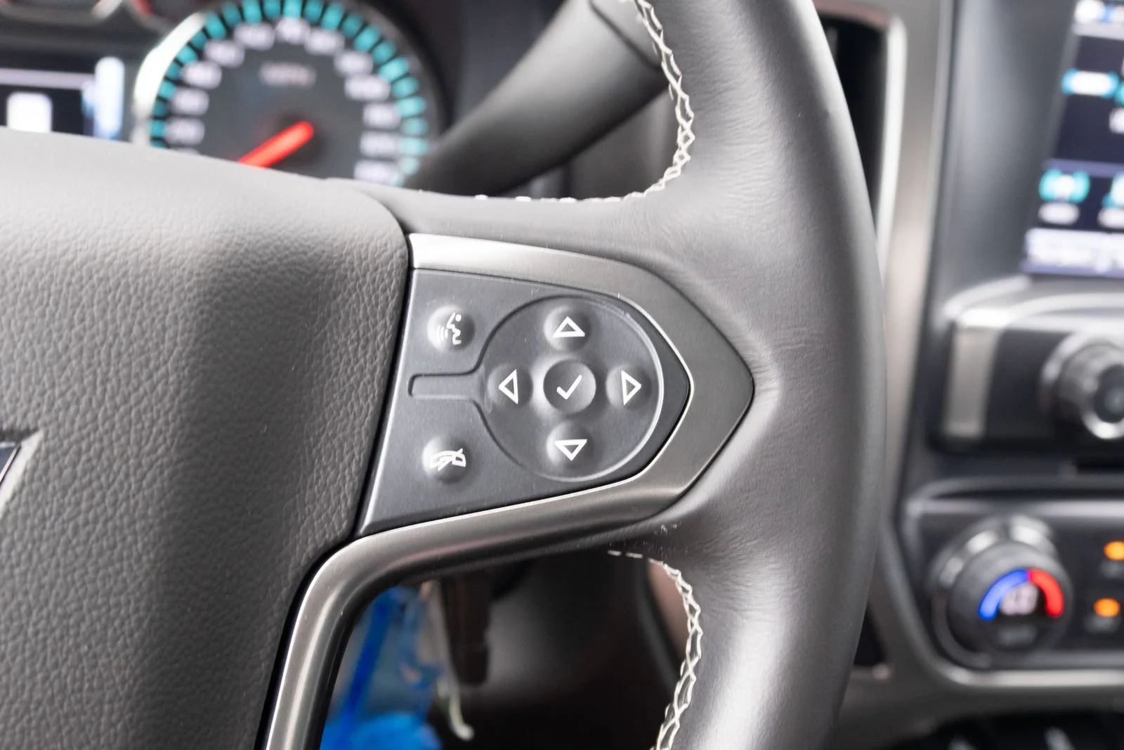 Used 2017 Chevrolet Silverado 1500 - photo 8