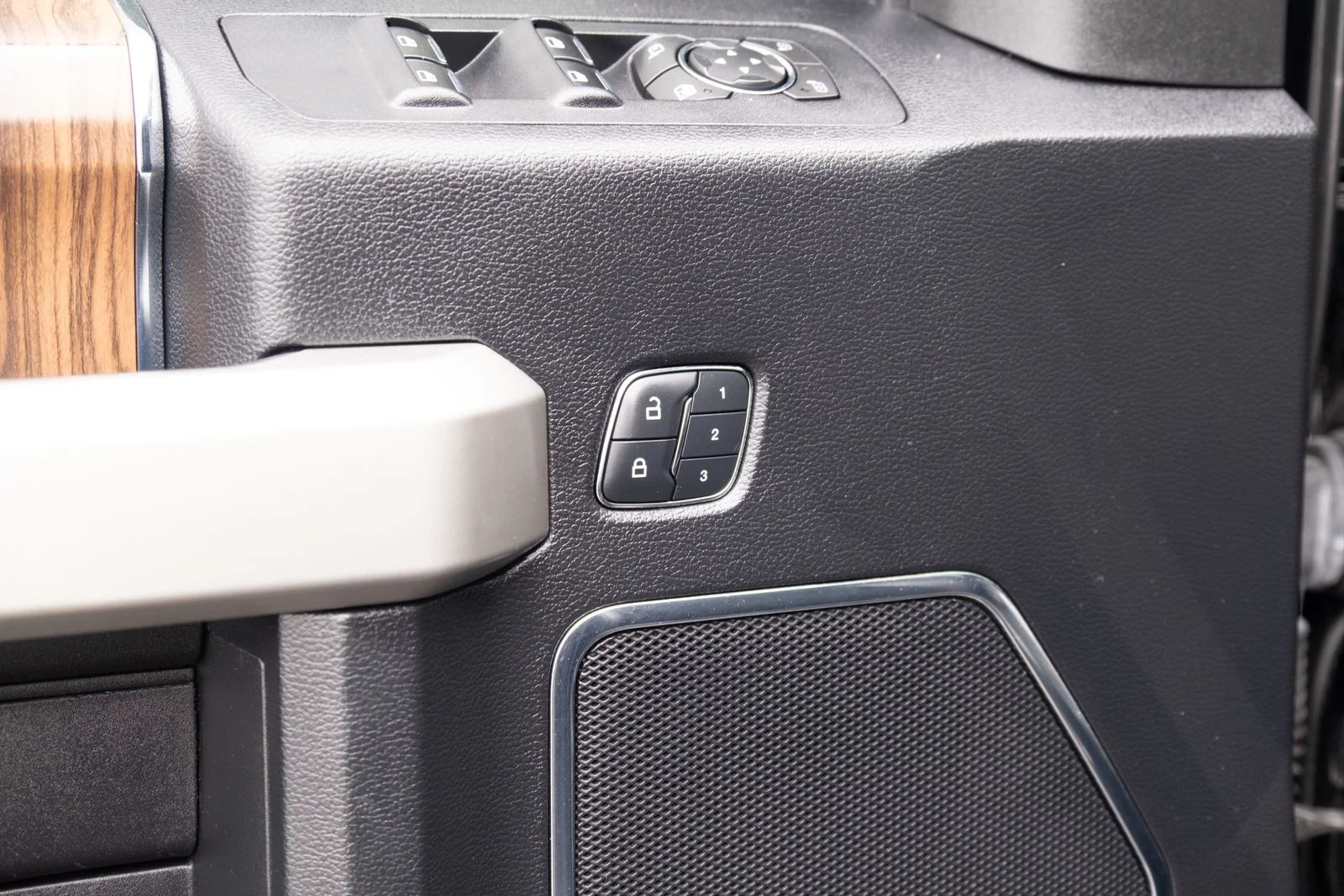 Used 2016 Ford F-150 - photo 18
