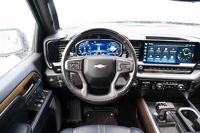 Used 2024 Chevrolet Silverado 1500 - photo 1