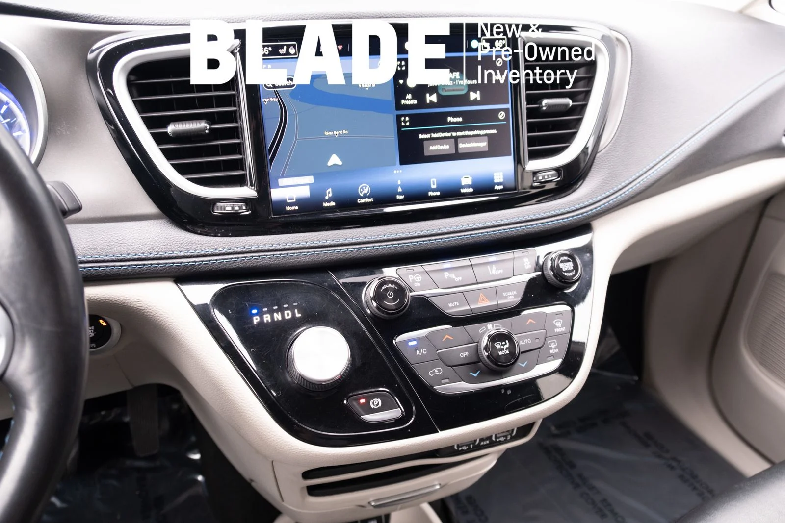 Used 2021 Chrysler Pacifica - photo 7