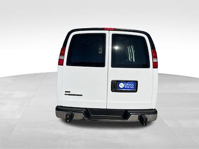 Used 2024 Chevrolet Express 2500 - photo 1