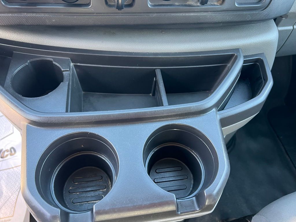 Used 2014 Ford E-250 - photo 25
