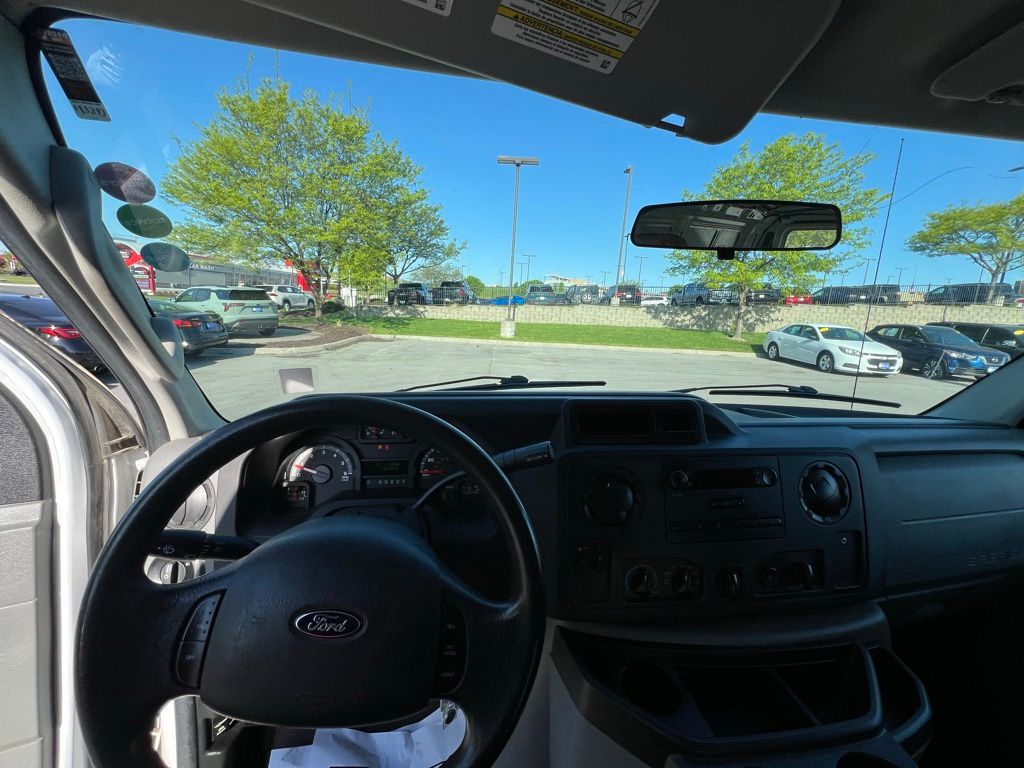 Used 2014 Ford E-250 - photo 27