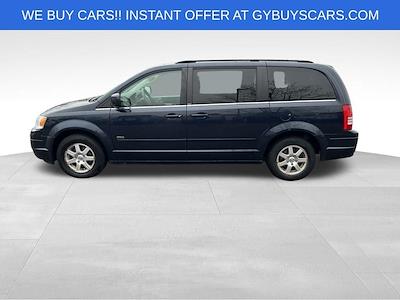 Used 2008 Chrysler Town and Country - photo 1