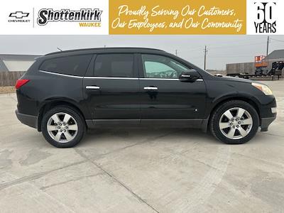 Used 2009 Chevrolet Traverse - photo 1