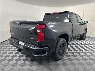 New 2025 Chevrolet Silverado 1500 Custom Crew Cab 4x4 Pickup for sale #51396 - photo 2