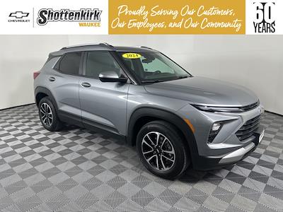Used 2024 Chevrolet Trailblazer - photo 1