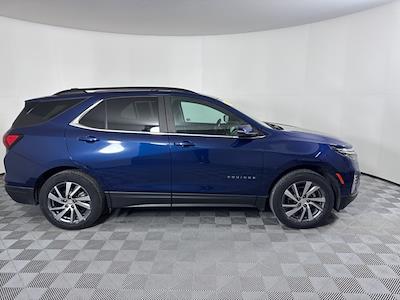Used 2022 Chevrolet Equinox - photo 1