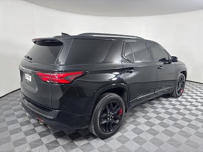 Used 2023 Chevrolet Traverse - photo 1
