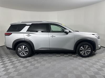 Used 2025 Nissan Pathfinder - photo 1