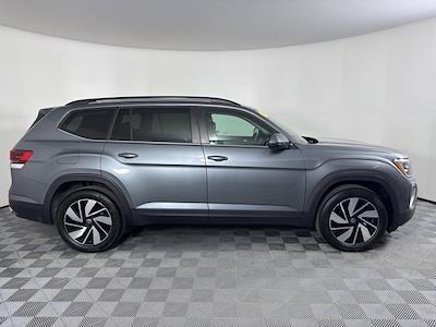 Used 2025 Volkswagen Atlas - photo 1