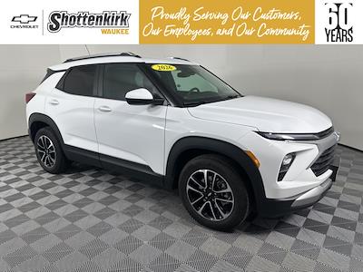 Used 2025 Chevrolet Trailblazer - photo 1