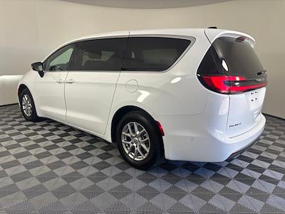 2025 Chrysler Pacifica FWD Minivan for sale #KB7330 - photo 2