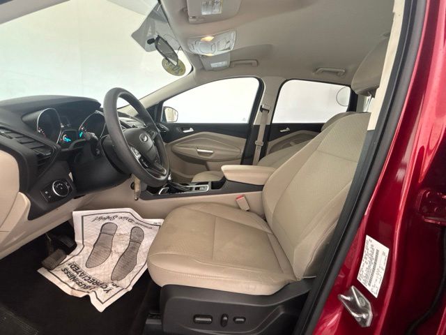 Used 2017 Ford Escape - photo 2