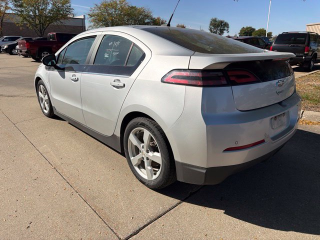 Used 2013 Chevrolet Volt - photo 2