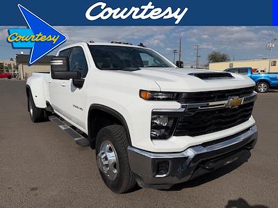 Used 2024 Chevrolet Silverado 3500 - photo 1