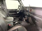 2021 Jeep Gladiator Crew Cab 4WD Pickup for sale #J257530A - photo 18