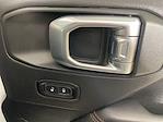 2021 Jeep Gladiator Crew Cab 4x4 Pickup for sale #P253009A - photo 19