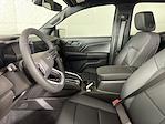 2025 Chevrolet Colorado Crew Cab 4x4 Pickup for sale #P253828 - photo 25