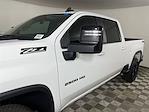 2025 Chevrolet Silverado 2500 Crew Cab 4x4 Pickup for sale #P255615A - photo 20
