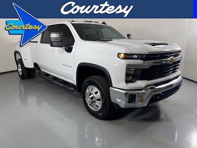 2025 Chevrolet Silverado 3500 Crew Cab 4x4 Pickup for sale #P257149 - photo 1