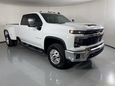 2025 Chevrolet Silverado 3500 Crew Cab 4x4 Pickup for sale #P257149 - photo 2