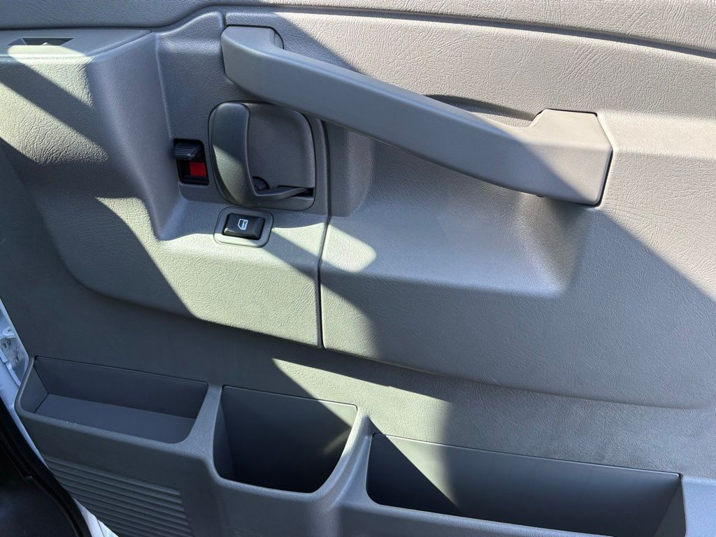 New 2026 Chevrolet Express 3500 - photo 16