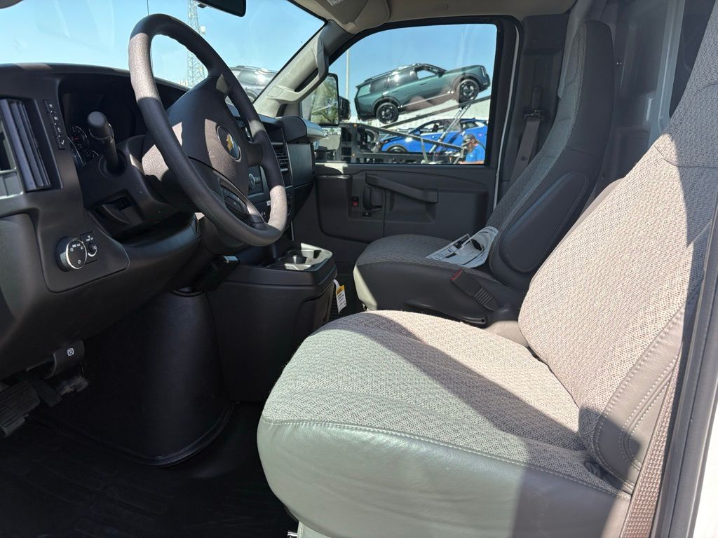 New 2026 Chevrolet Express 3500 - photo 22