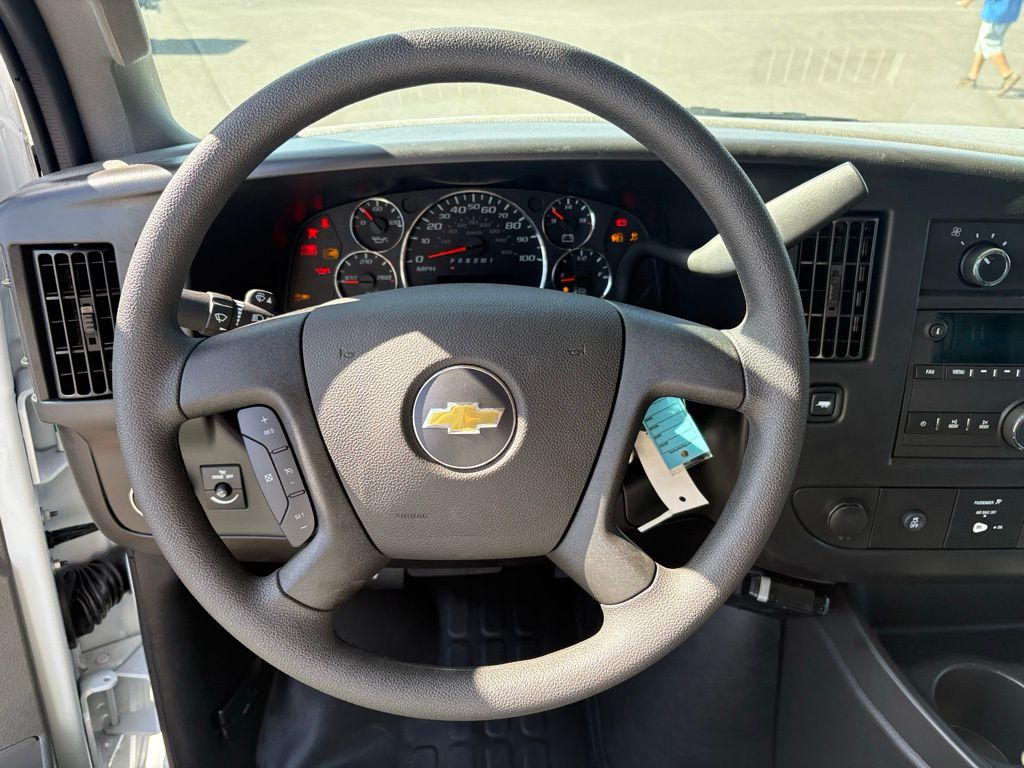 New 2026 Chevrolet Express 3500 - photo 23