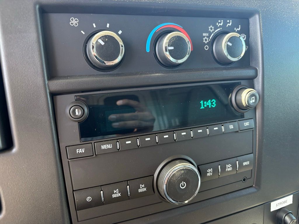 New 2026 Chevrolet Express 3500 - photo 28