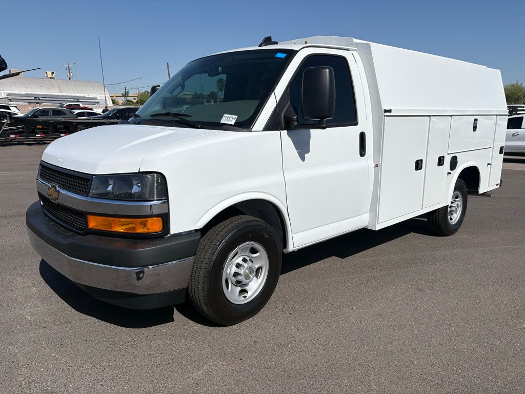 New 2026 Chevrolet Express 3500 - photo 8