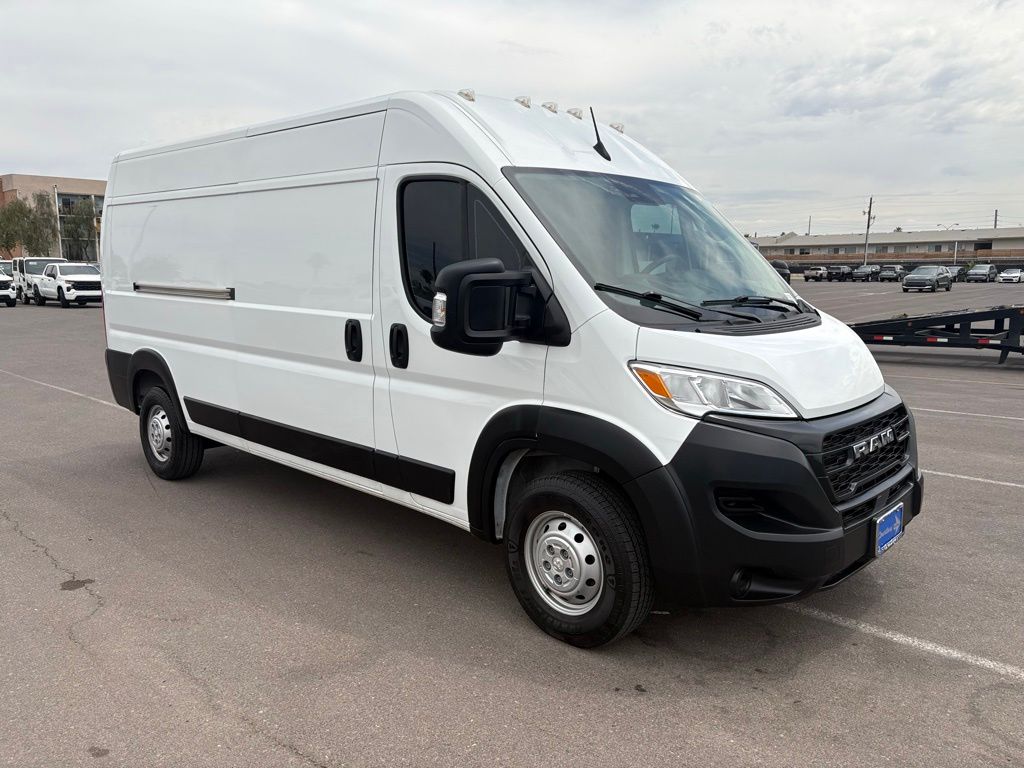 Used 2023 Ram ProMaster 2500 - photo 2